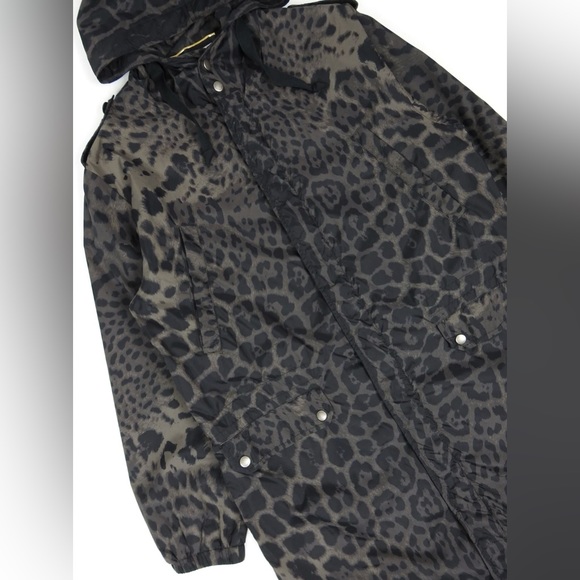 Saint Laurent Paris - Leopard Print/Dark Grey Polyamide Parka - Size F40 - $4500 - Picture 3 of 10